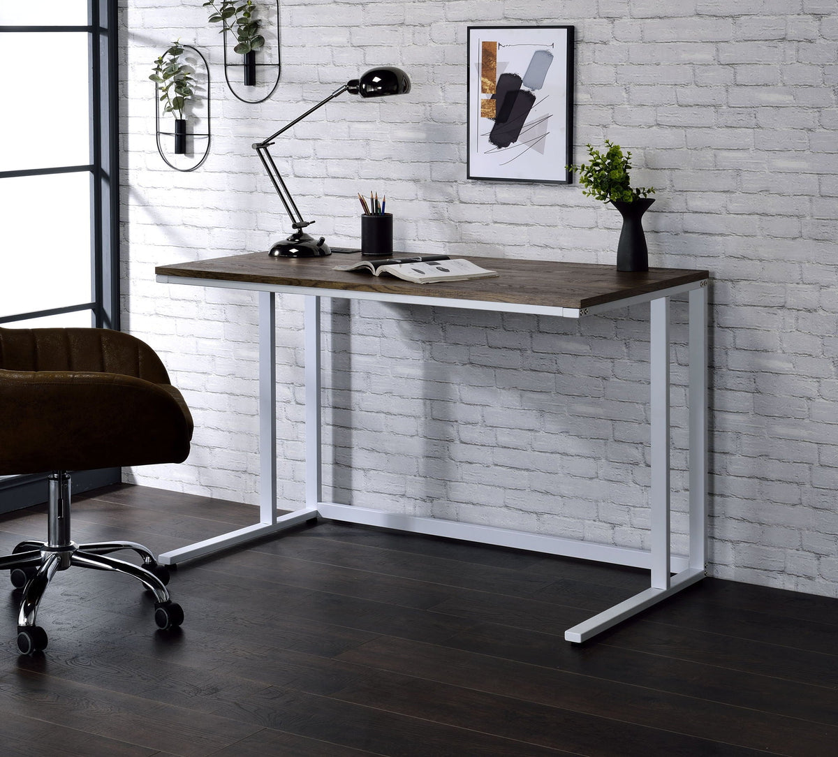 WONDERWALL 'Une Collection' Tyrese Writing Desk with USB Port – White or Black