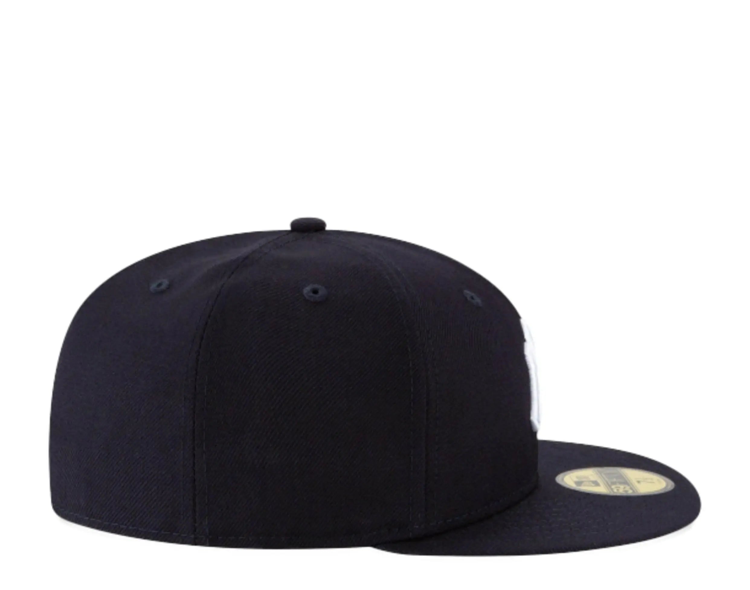 New Era 59Fifty New York Yankees Men Fitted Hat Navy Blue