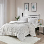 WONDERWALL 'Une Collection' Full/Queen Ultra Plush Down Alternative Comforter Set with Chevron Pattern - Ivory