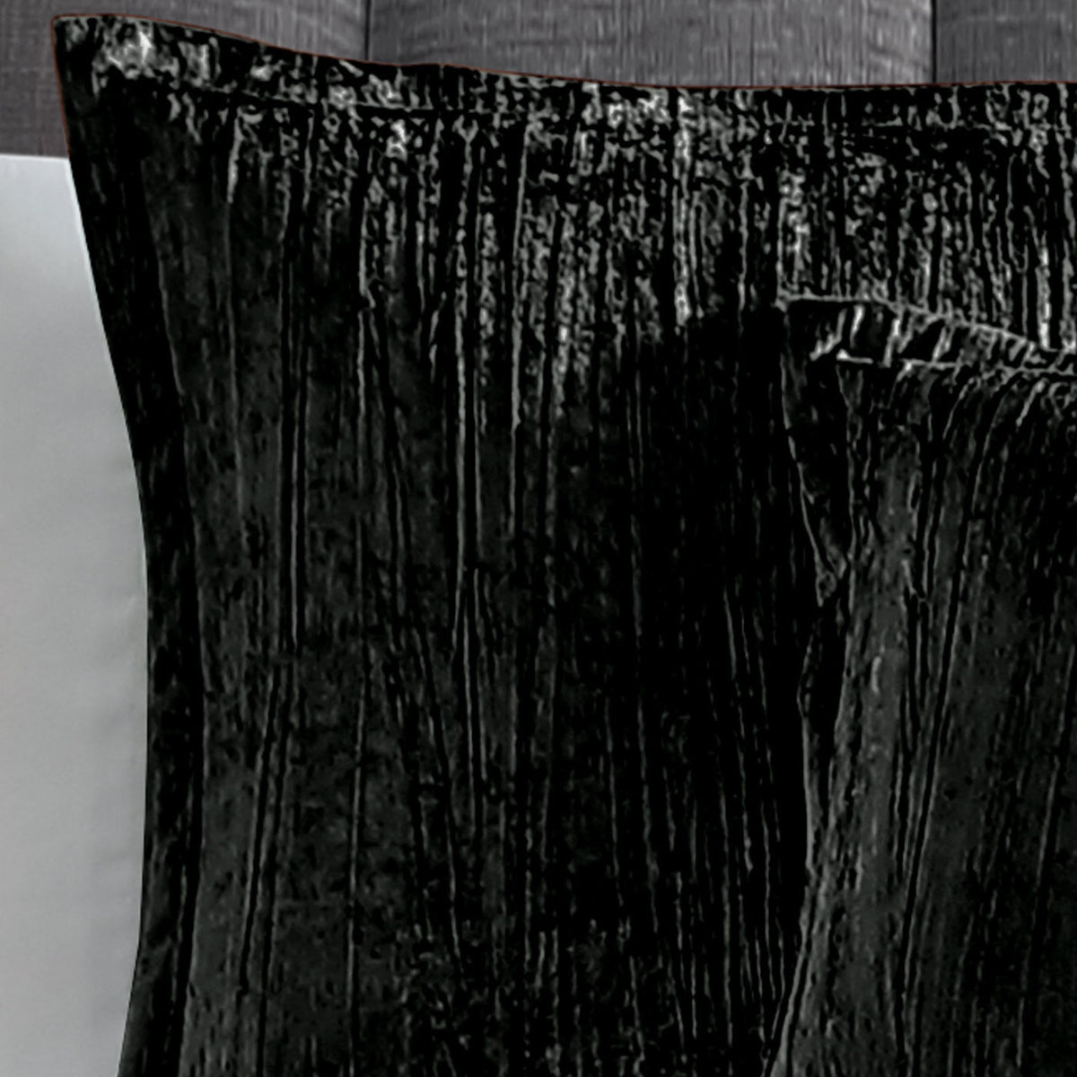 WONDERWALL 'Une Collection' Black Crinkle Velvet Comforter Set with Plush Fill - 7 Piece