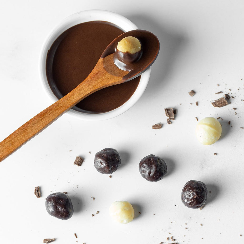 Chocolate Dipped Macadamia Nuts (4 oz x 6 Bags)