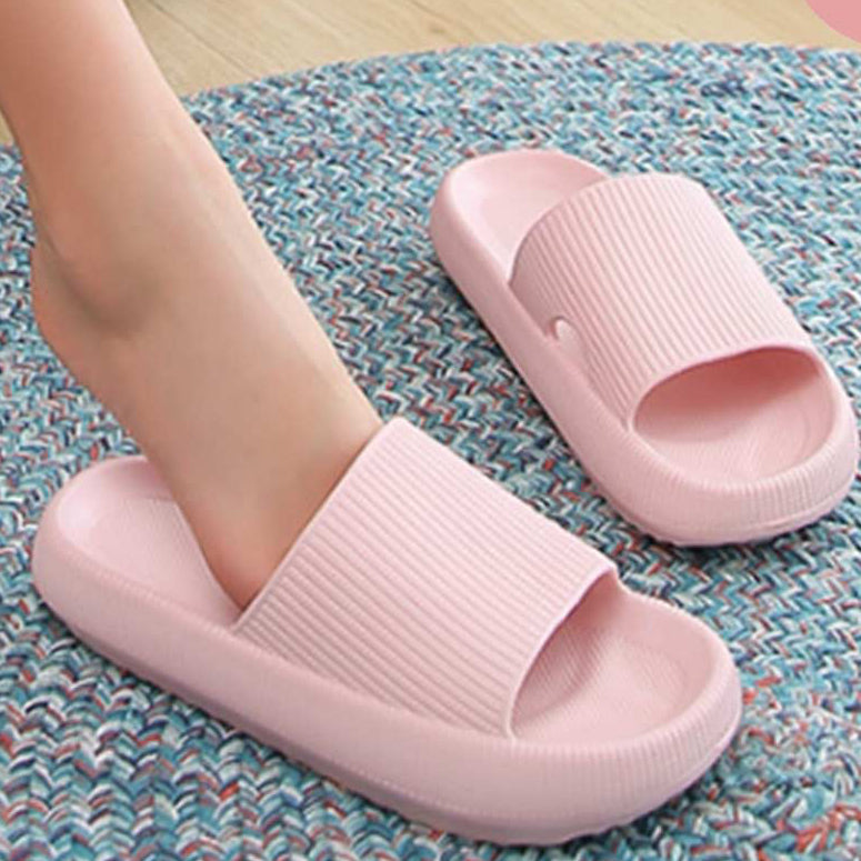 WONDERWALL The Soft Sole Slides