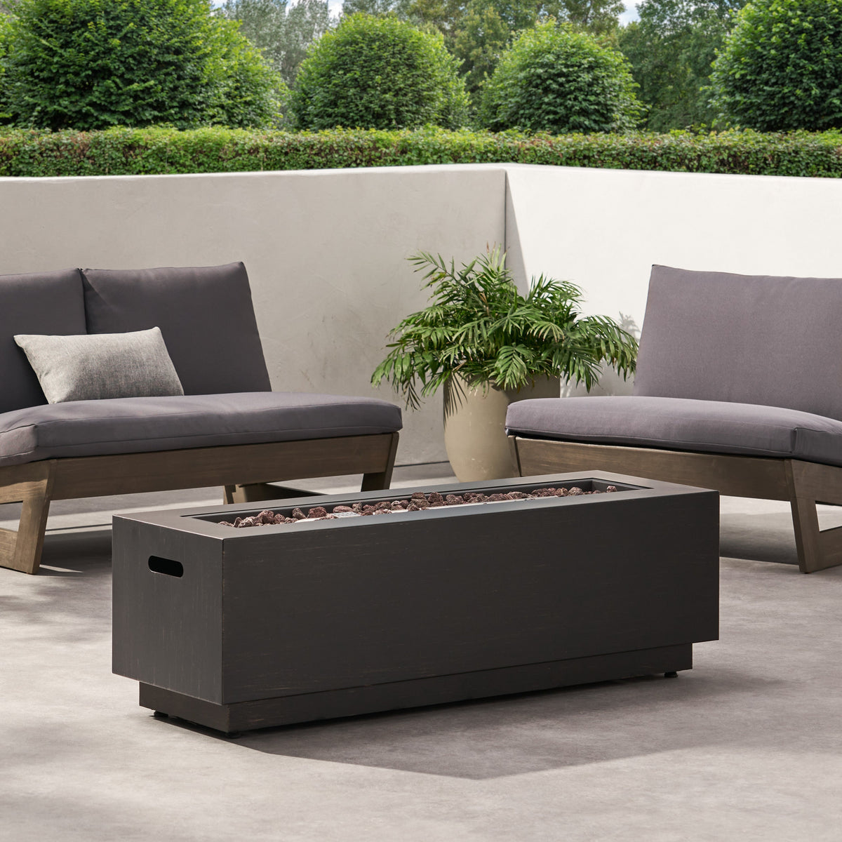 WONDERWALL 'Une Collection' Modern Dark Grey Outdoor Iron Propane Fire Pit with 50,000 BTU - Dark Grey