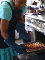 WONDERWALL ‘La Sélection Joyce’ El Herringbone Large Denim Oven Mitt