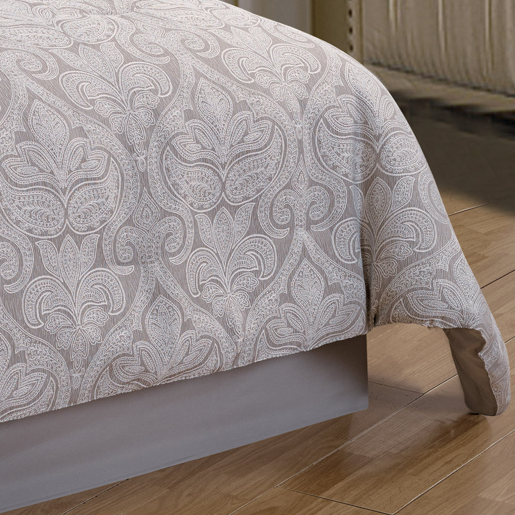 WONDERWALL 'Une Collection' Grey Damask Jacquard 9 Piece Comforter Set with Soft Fill - Grey