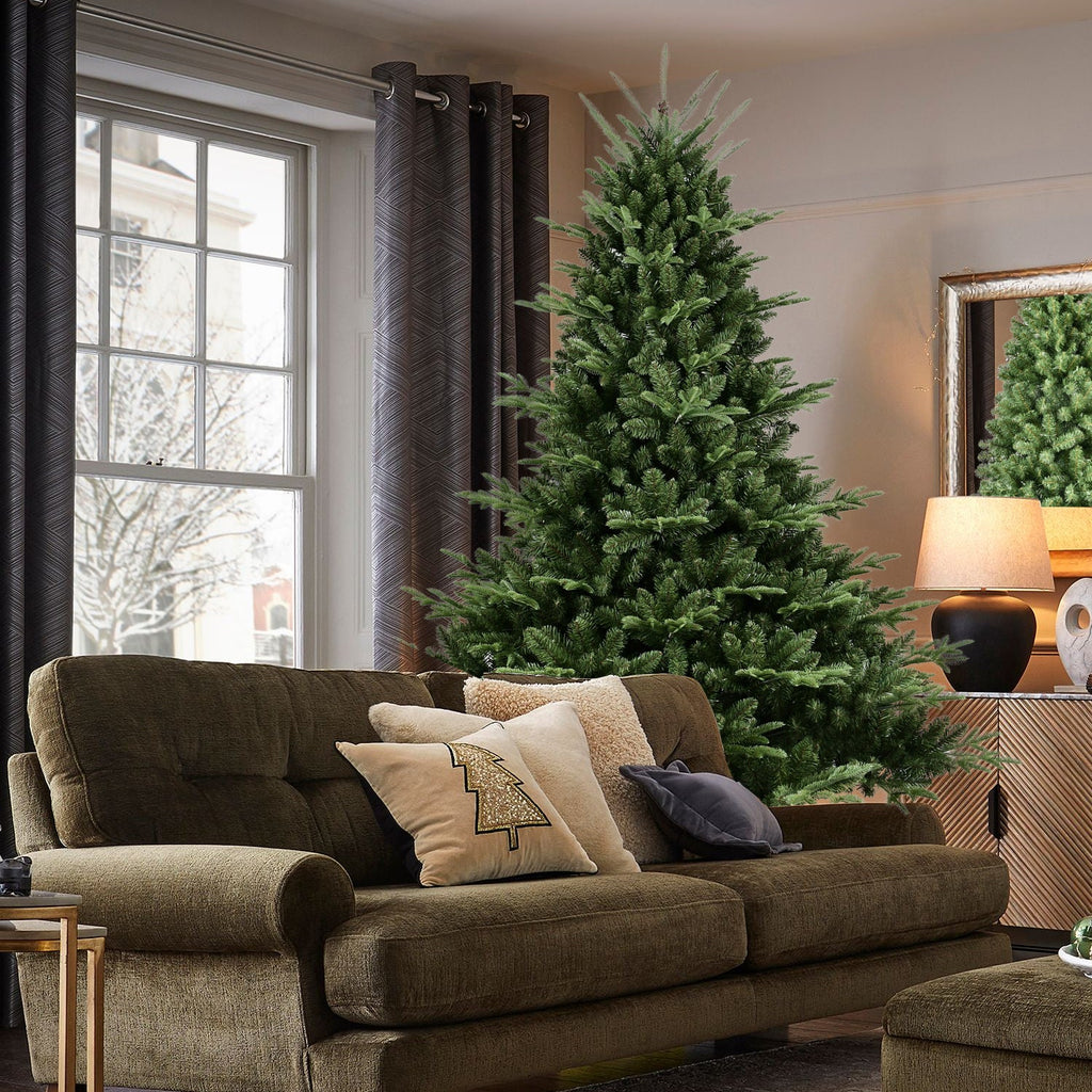 WONDERWALL ‘Noël DuBois’ 5 ft Artificial Christmas Tree – Green