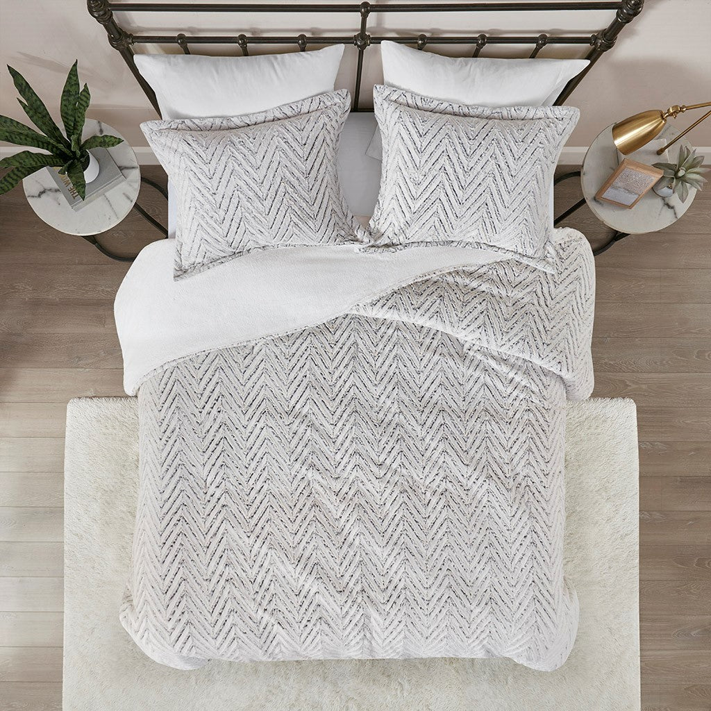 WONDERWALL 'Une Collection' Full/Queen Ultra Plush Down Alternative Comforter Set with Chevron Pattern - Ivory