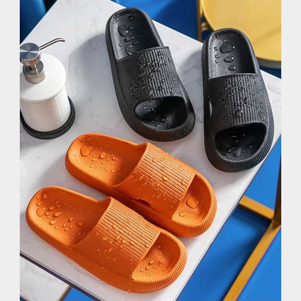 WONDERWALL The Soft Sole Slides