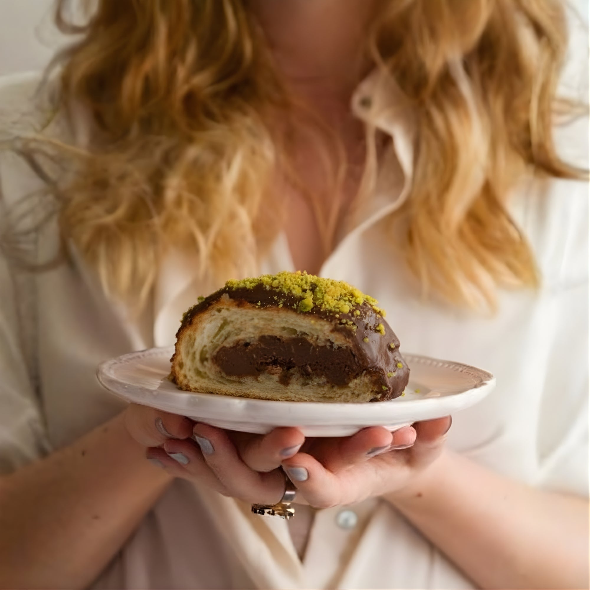 Andy Anand Sugar - Free Dubai Pistachio Chocolate Cake, 2.2 lb – Kataifi, Pistachio Cream, Keto & Diabetic - Friendly Viral Birthday Gift Box