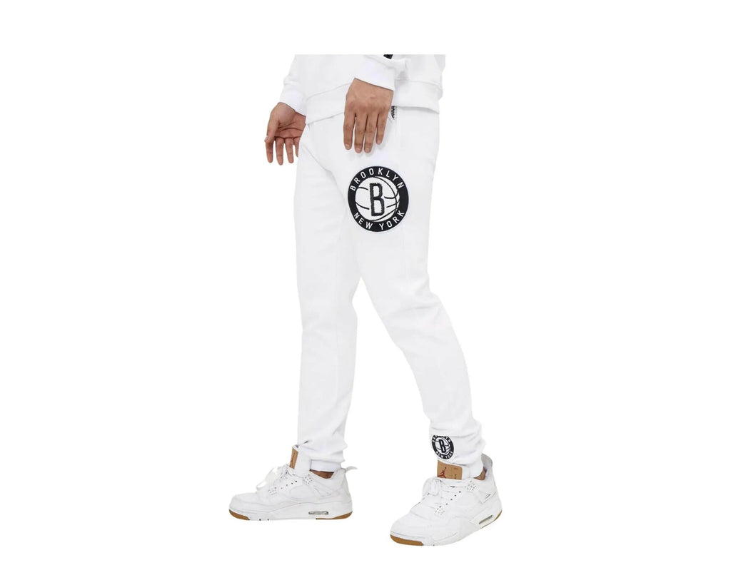 Pro Standard Brooklyn Nets Logo Men Joggers White