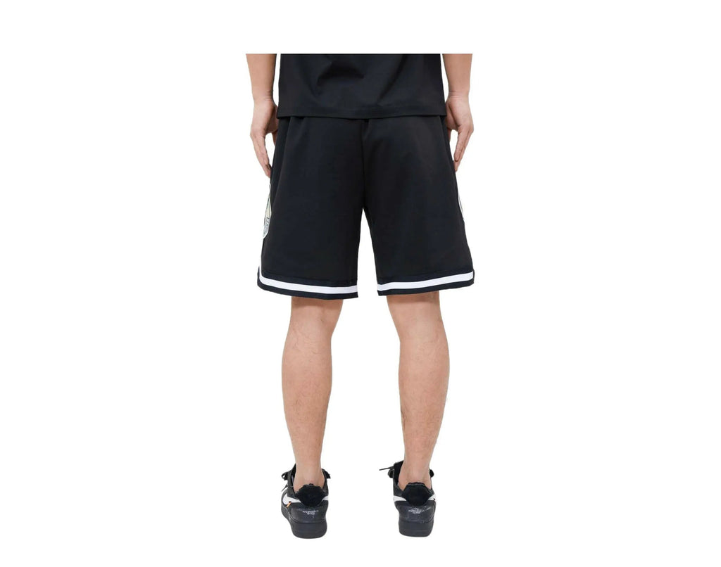 Pro Standard Milwaukee Bucks Classic Chenille Men Shorts Black