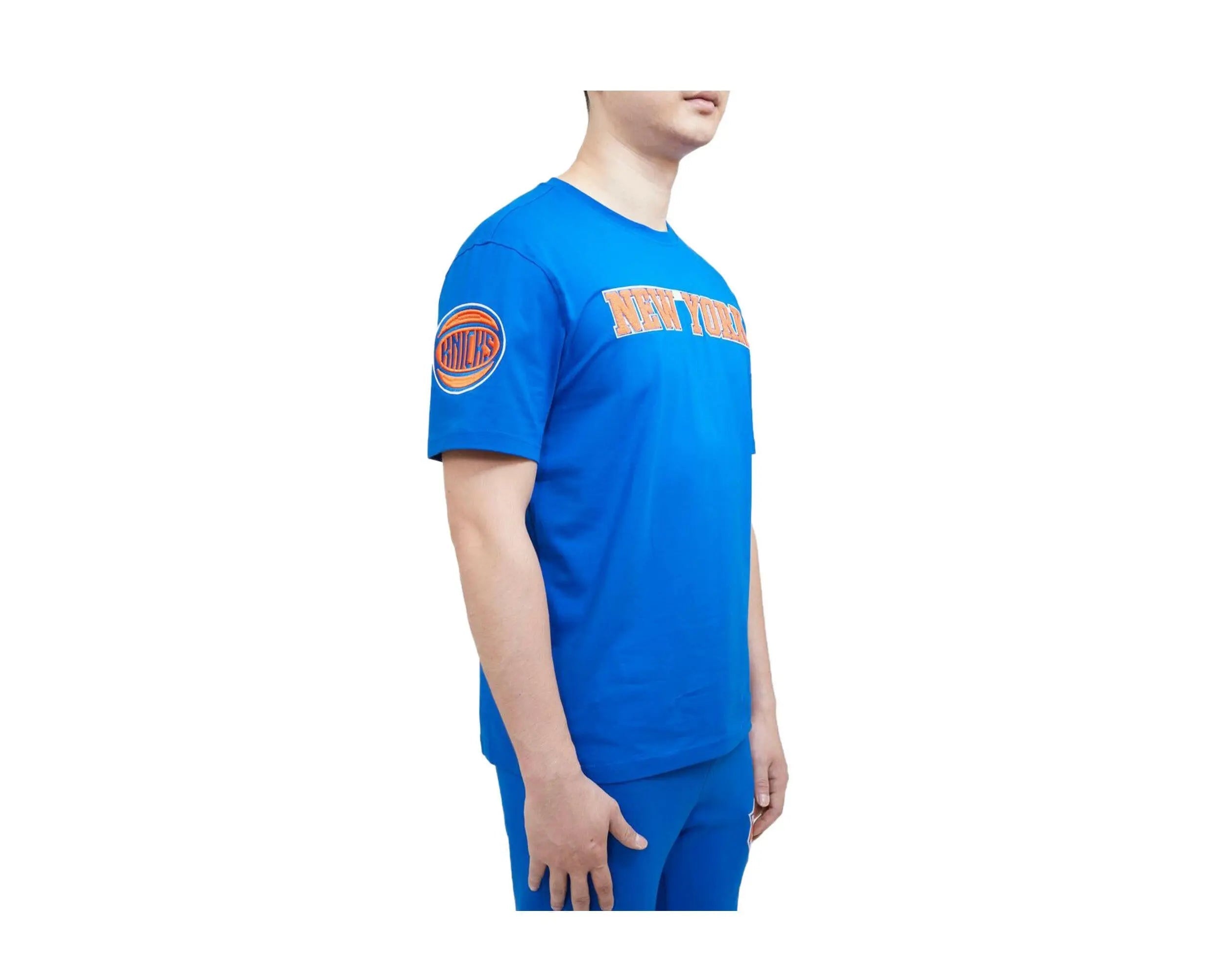 Pro Standard New York Knicks Classic Chenille Men T‑Shirt Blue