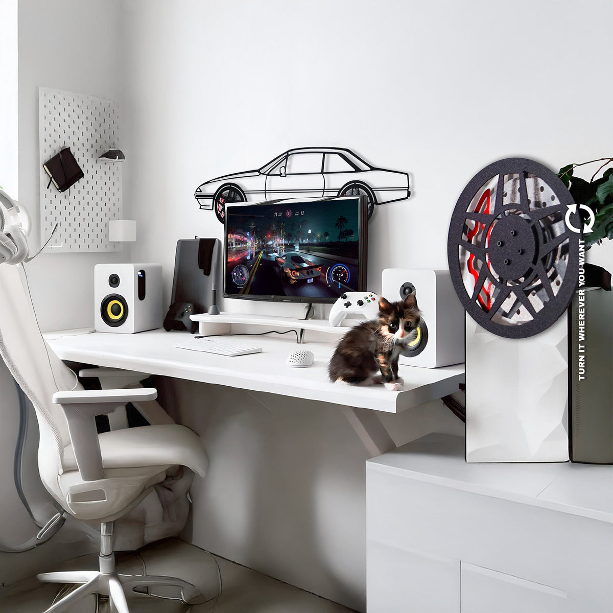 WONDERWALL 'L’Atelier Fun Collection' 1985 Ferrari 400i Wall Art – Classic Steel Silhouette with Spinning Wheels-KAFMEKA024