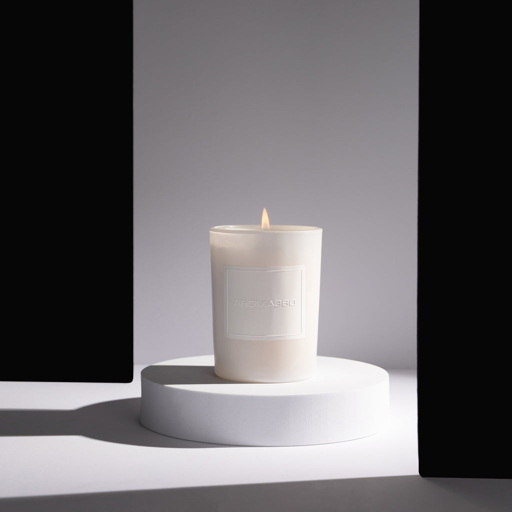 Escapade Single-Wick Candle