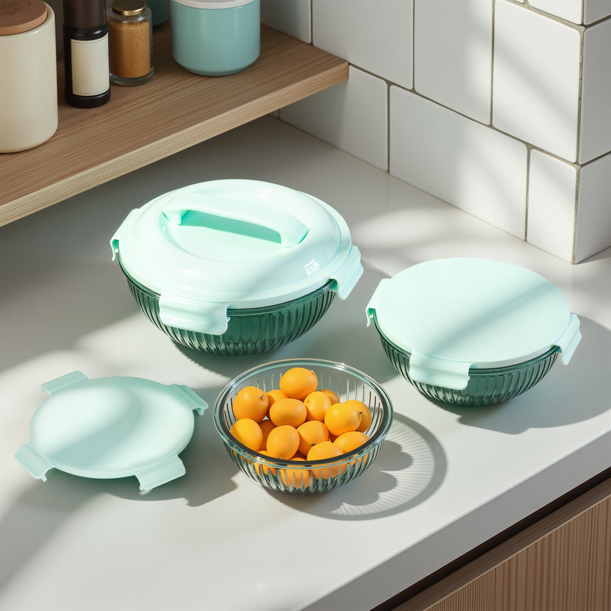 Genicook Three-Piece Glass Mixing Bowl Set with Carry Lid, Diamond Blue