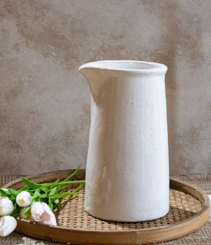 WONDERWALL ‘Maison Élégance’ White Pourer Vase