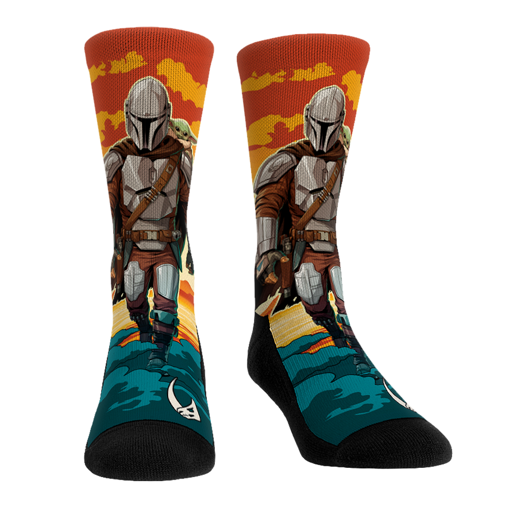 The Mandalorian & Grogu - Travel Buddies Crew Socks