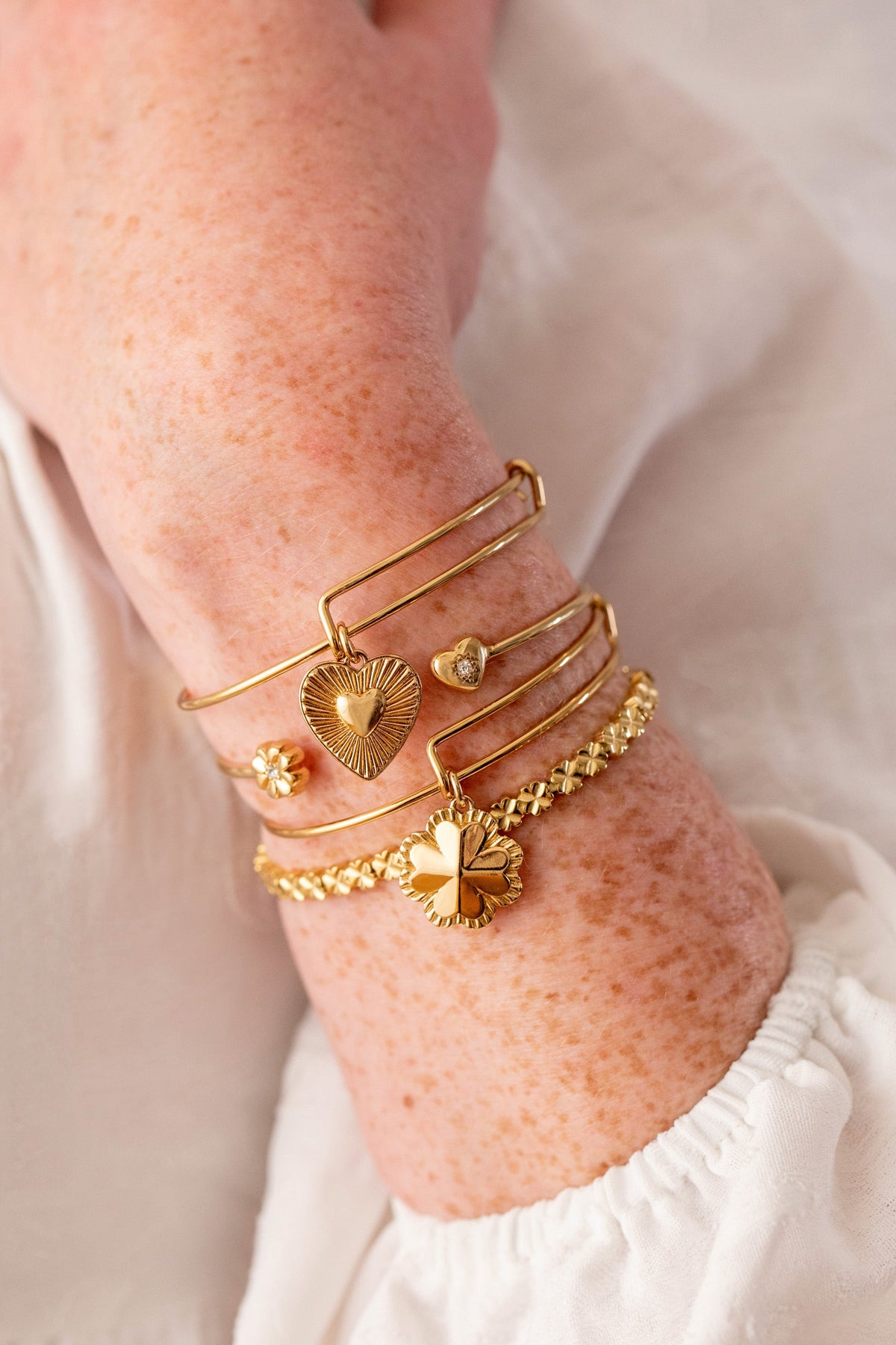 Heartburst Charm Bangle - WONDERWALL