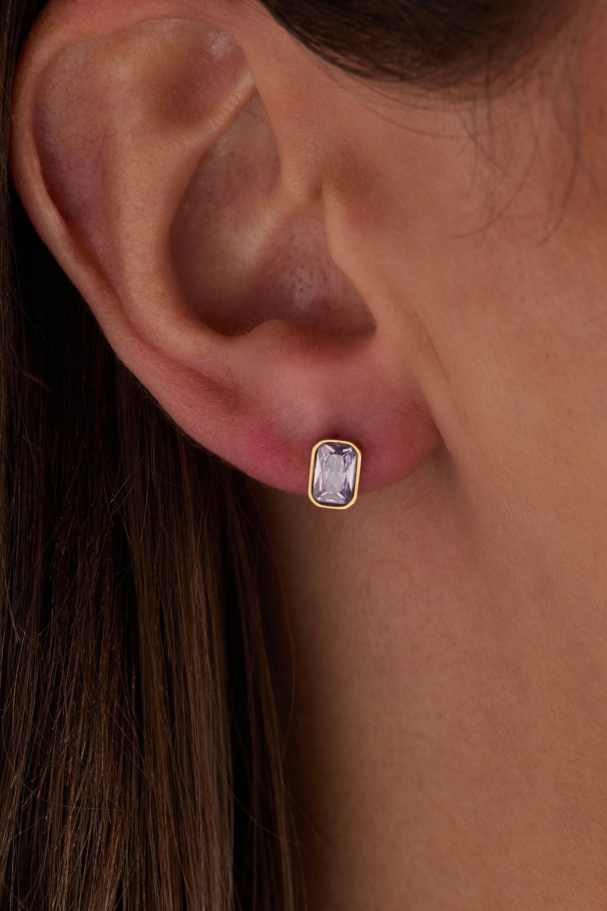 June Emerald-Cut Birthstone Stud Earrings - WONDERWALL
