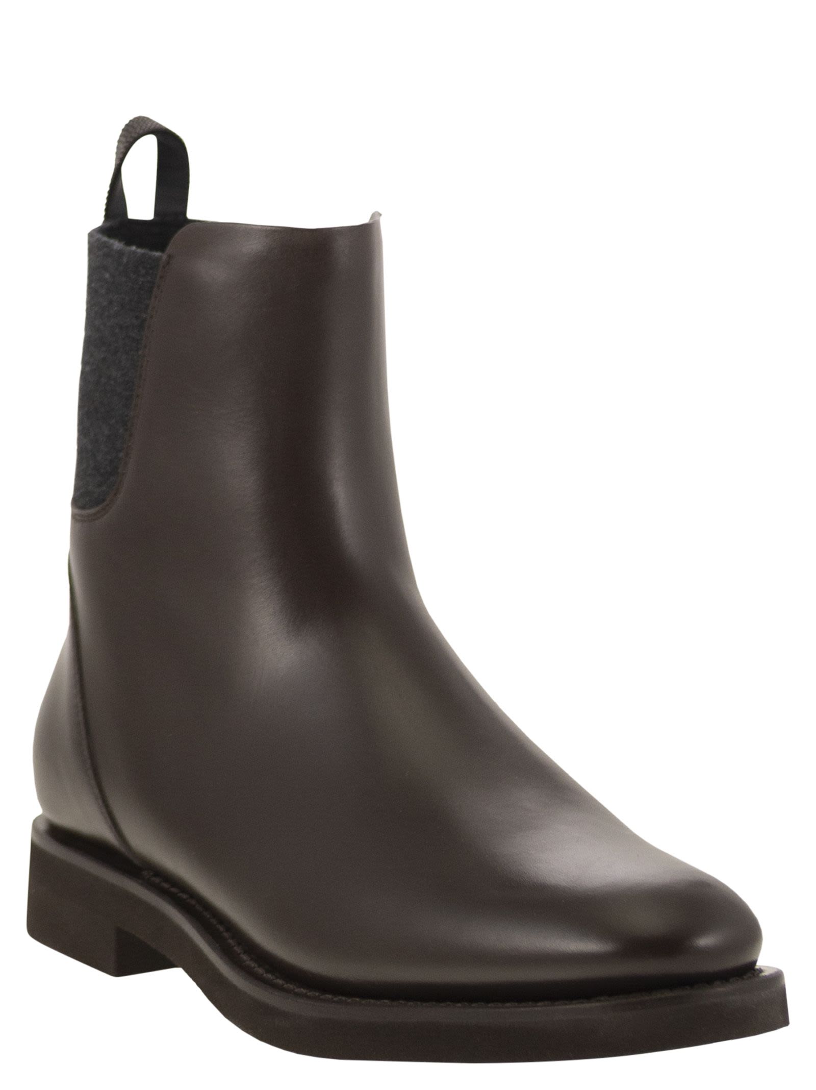 Women Chelsea Boot In Matt Calfskin With Shiny Detail