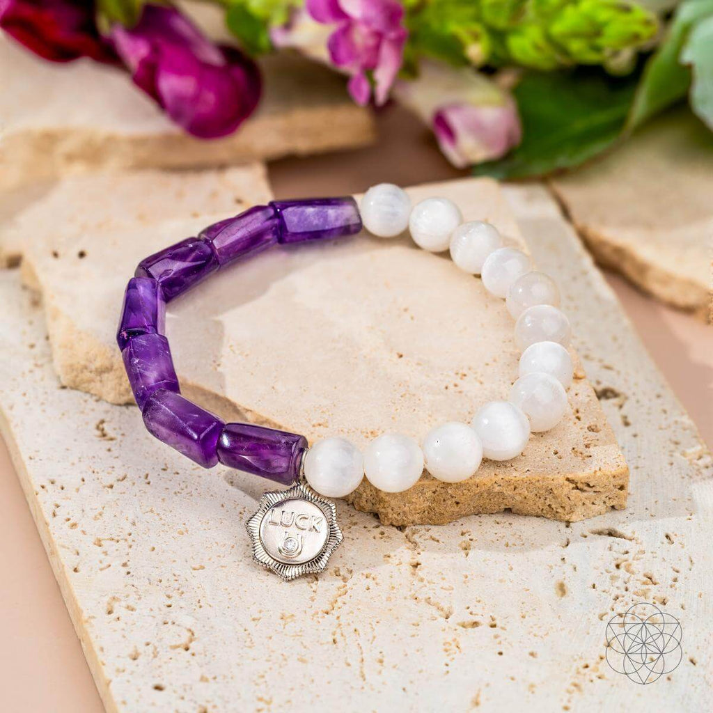Pure Luck - Horseshoe Amethyst Bracelet - WONDERWALL