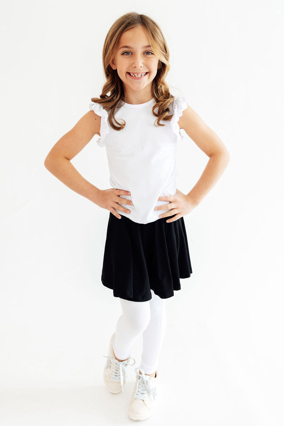 Black & White Twirl Skegging - WONDERWALL