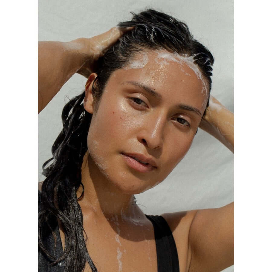 THE WASH / FACE + HANDS + BODY + HAIR - WONDERWALL