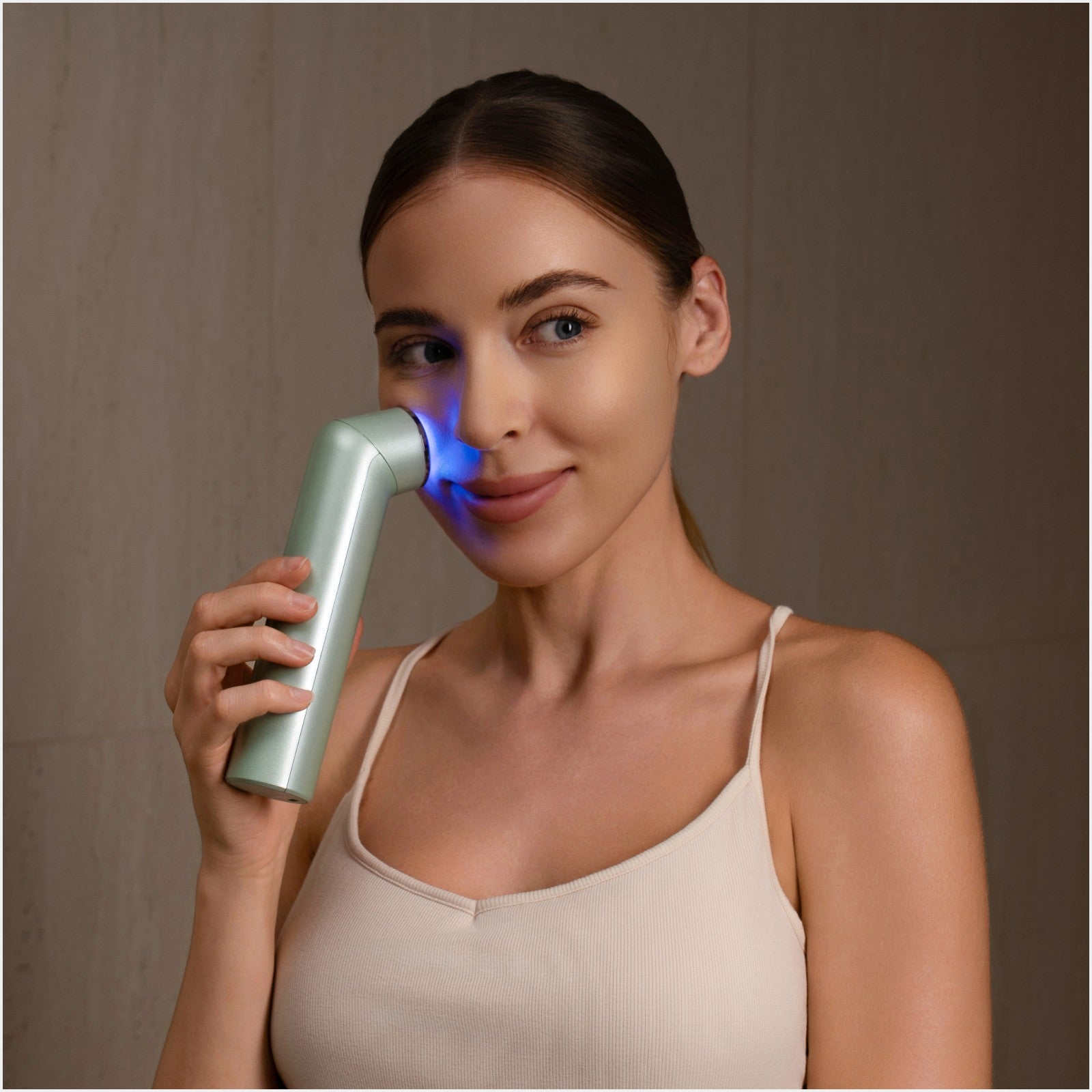 6 - in - 1 Light Therapy Wand